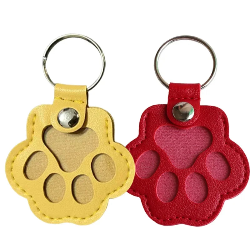 Kawaii Pet Hair Storage Paw Keychain Container